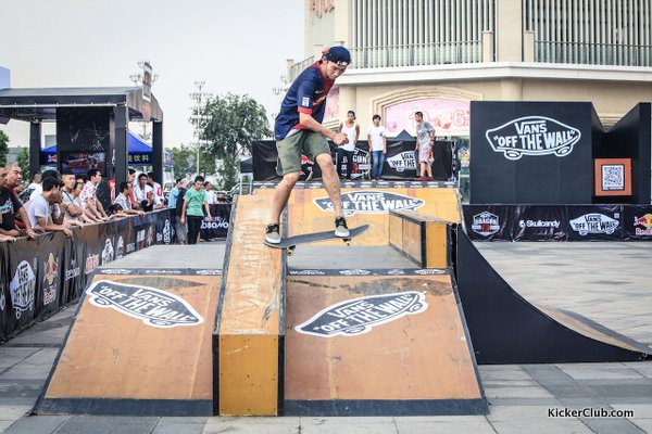 VansDragonsk8ƒœæ©13081120130810-144-2