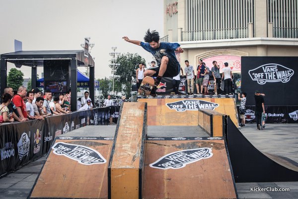 VansDragonsk8ƒœæ©13081120130810-154-2