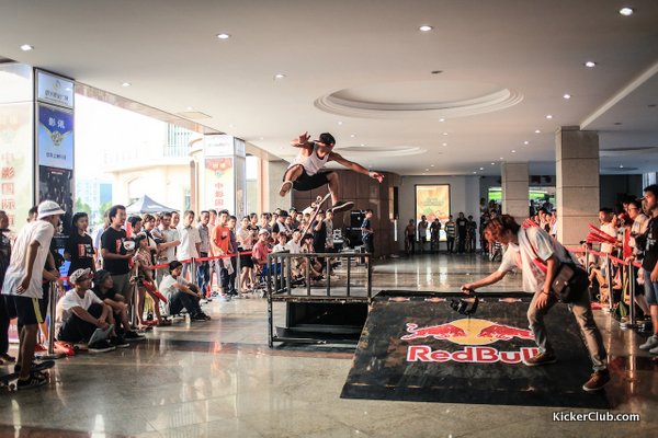 VansDragonsk8ƒœæ©13081120130810-445