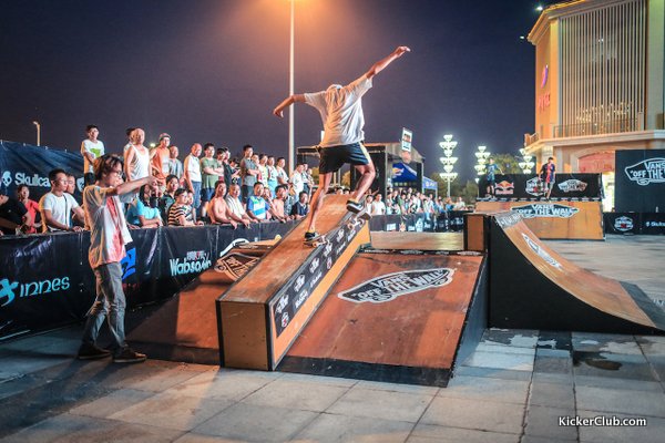 VansDragonsk8ƒœæ©13081120130810-614