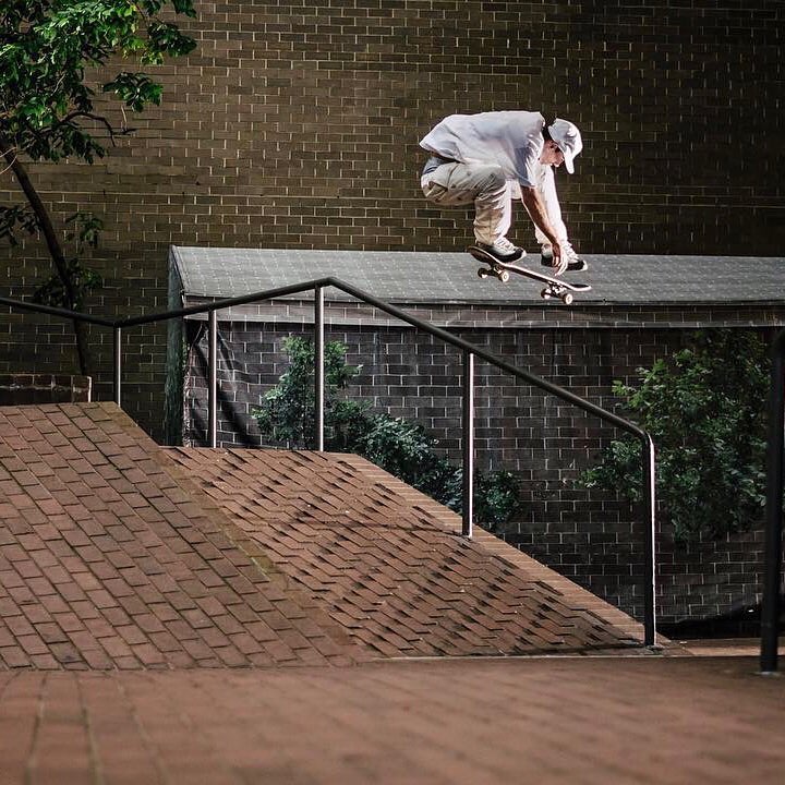 Bronze 滑手:John Shanahanz